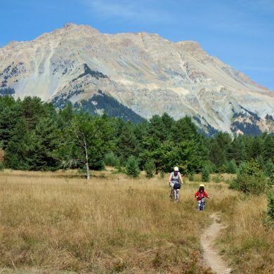 Faire du VTT en famille: idée d'escapade