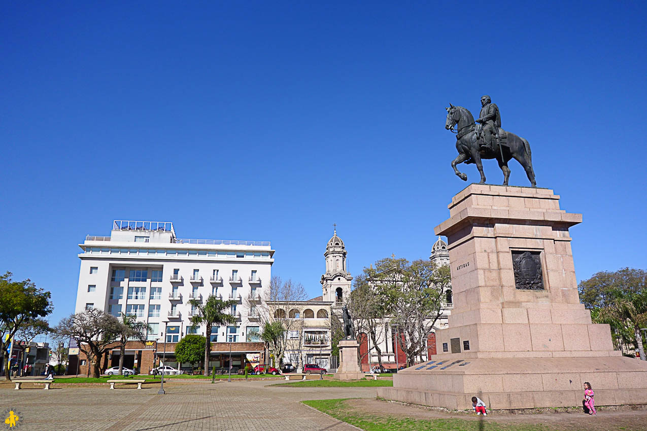 Salto en famille et passage frontière Uruguay Argentine | Blog VOYAGES ET ENFANTS