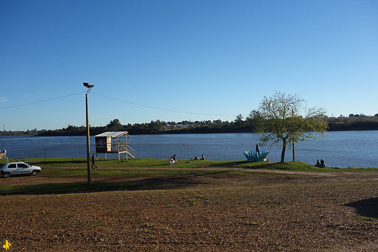 Salto en famille et passage frontière Uruguay Argentine | Blog VOYAGES ET ENFANTS