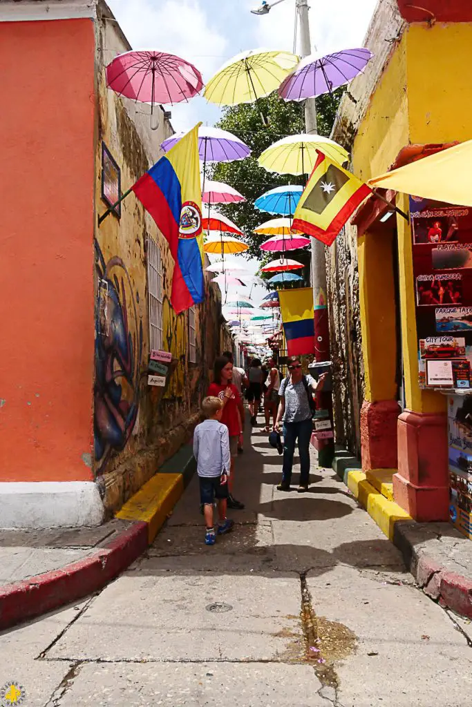 Rue Carthagène en famille nos tops Colombie avec enfant | Blog VOYAGES ET ENFANTS