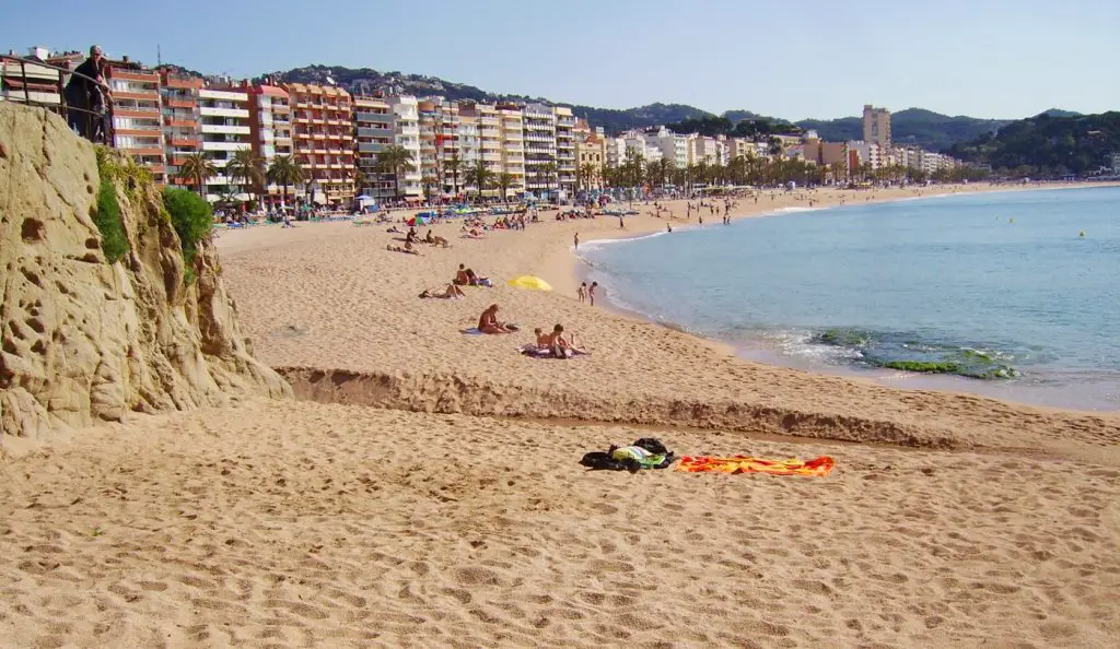 Lloret de mar en famille plage LLoret et Tossa de Mar en famille Costa Brava avec enfant | Blog VOYAGES ET ENFANTS