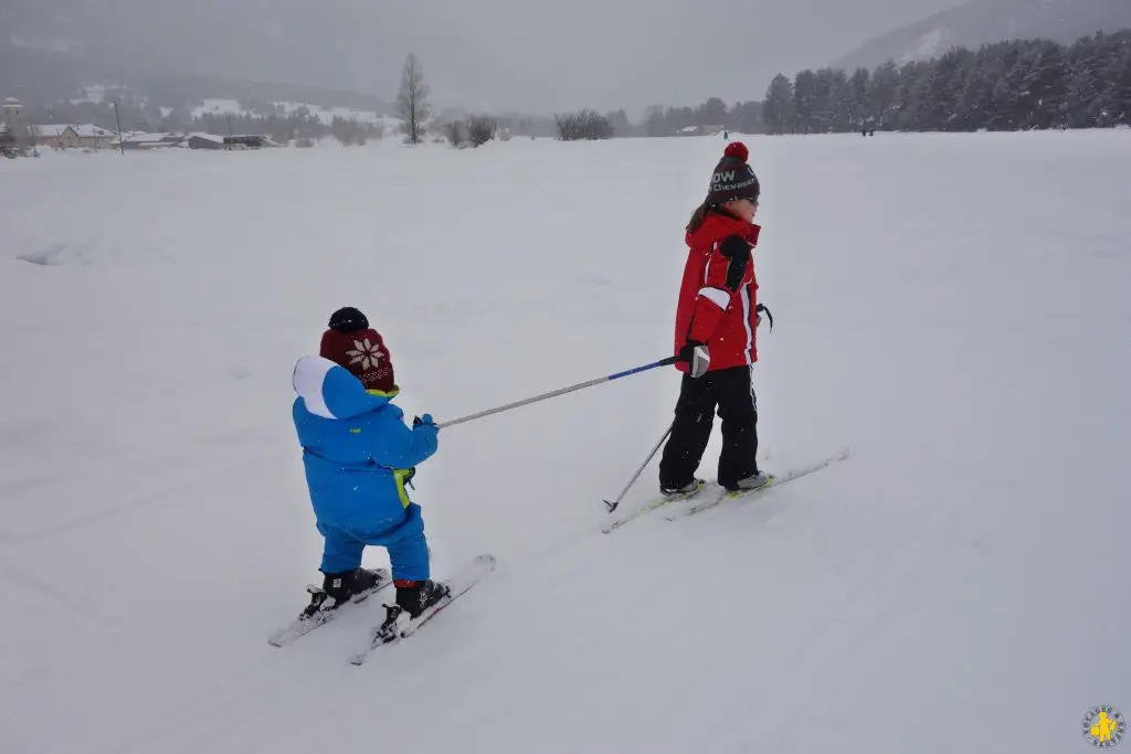 Comment choisir un vêtement de ski pour enfant ? - Actualités des