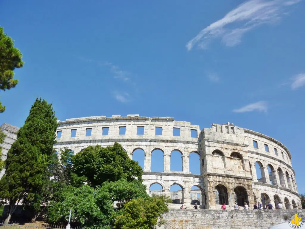 Pula la romaine Croatie en famille | Blog VOYAGES ET ENFANTS