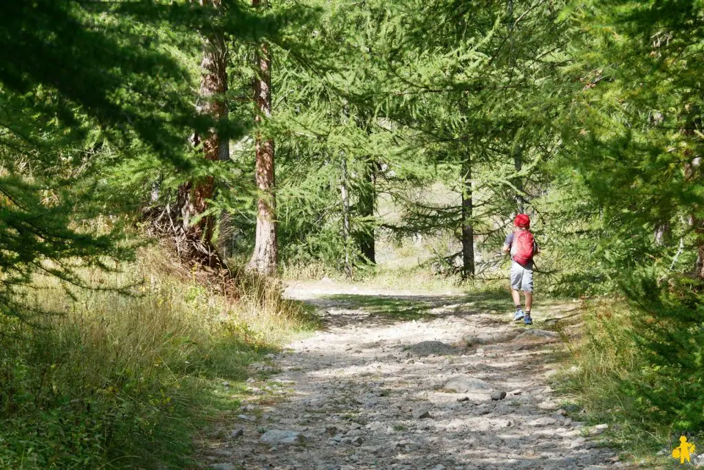 Randonnée Hautes Alpes facile en famille |VOYAGES ET ENFANTS