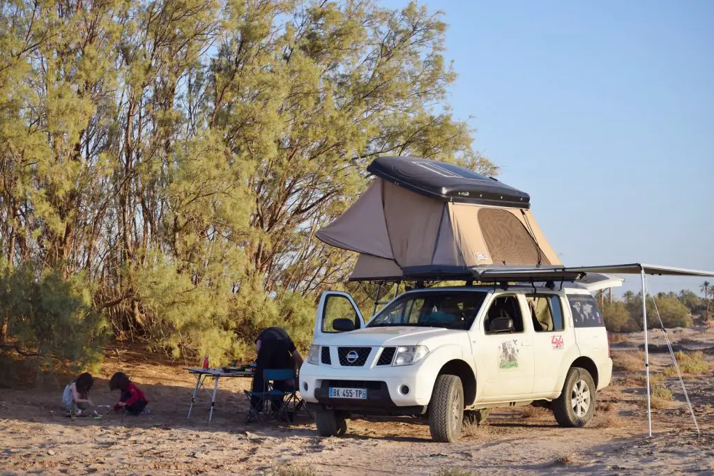 Road trip Maroc en 4x4 en famille et tente de toit |