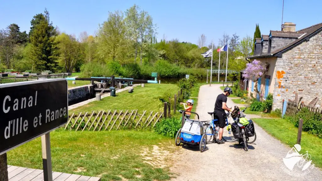 Canal Bretagne itinéraire vélo en famille Itinéraire vélo en France facile en famille | VOYAGES ET ENFANTS