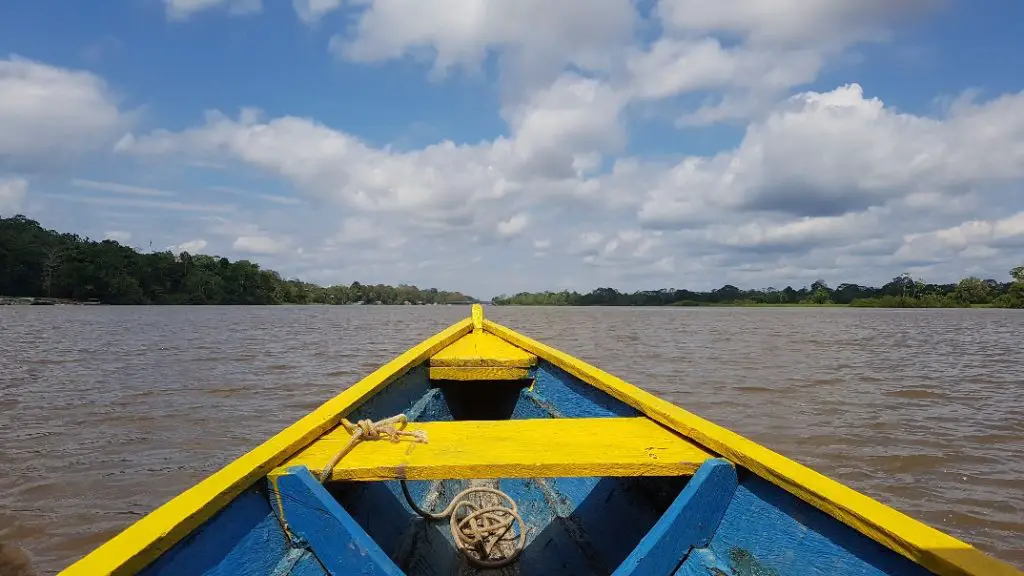 Fleuve Amazonie en Colombie sortie bateau Où aller en Amazonie en famille ou pas | VOYAGES ET ENFANTS