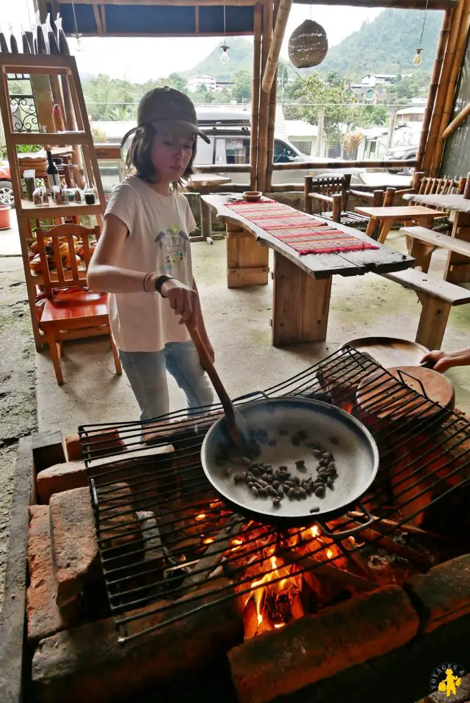 Mindo En famille Atelier enfant equateur Nord Équateur Mindo Mitad del Mundo Otavalo en famille | Blog VOYAGES ET ENFANTS