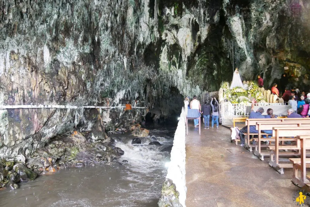 Eglise Equateur hors des sentiers battus Nord Équateur Mindo Mitad del Mundo Otavalo en famille | Blog VOYAGES ET ENFANTS