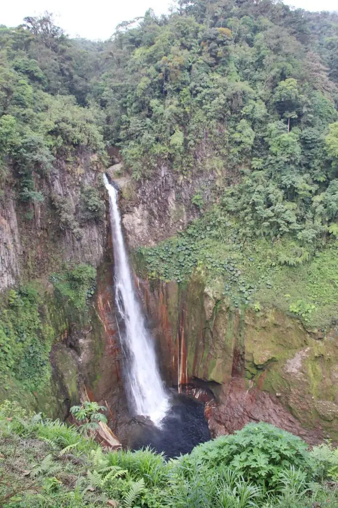 Cascade Costa Rica en famille nombreuse Voyage Costa Rica en famille nombreuse | VOYAGES ET ENFANTS