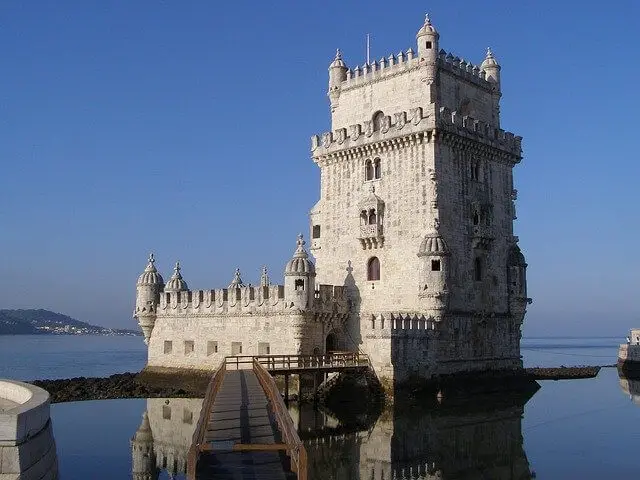 que voir à Lisbonne en famille Visiter tour Belem avec enfant