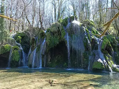 Jura 11 randonnées facile familiales | VOYAGES ET ENFANTS