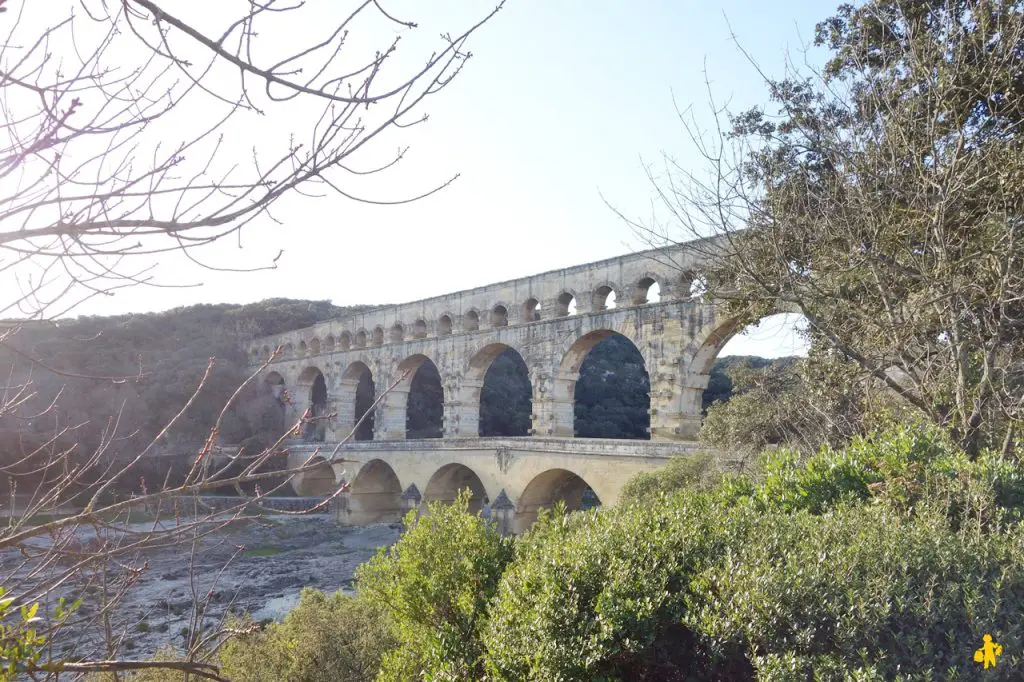 Visite Pont du gard Rive gauche Visiter le pont du Gard en famille