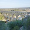 Visite Pont du gard en famille Bébé en avion nos 20 astuces pour mieux voyager | Blog VOYAGES ET ENFANTS