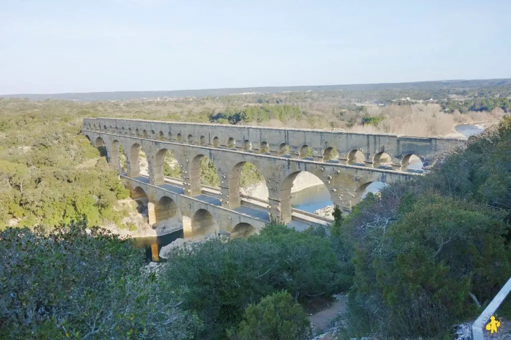 Visite Pont du gard en famille Visiter le pont du Gard en famille