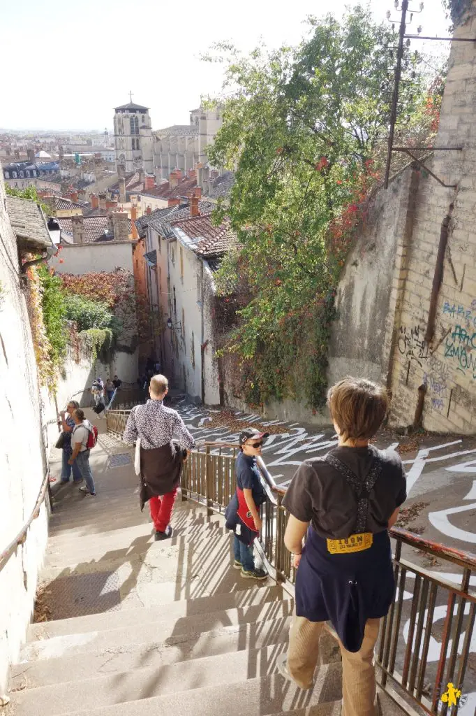 Lyon en famille Traboule Visiter Lyon que faire | Blog VOYAGES ET ENFANTS