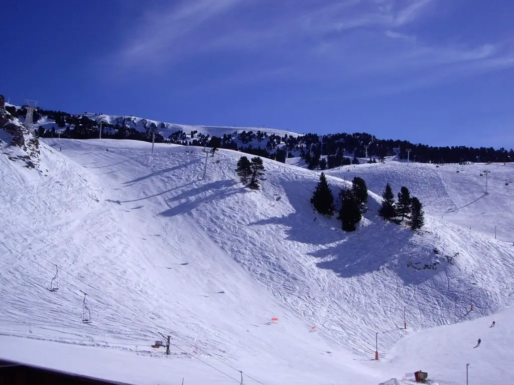Que faire à Chamrousse en famille en hiver Chamrousse en famille ski et autres activités