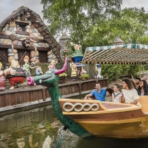 Parc Astérix en famille Parc Astérix SCAMBON Visiter le parc Astérix en famille