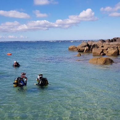Vacances en famille dans le Morbihan : initiation à la plongée - OneTwoTrips.com