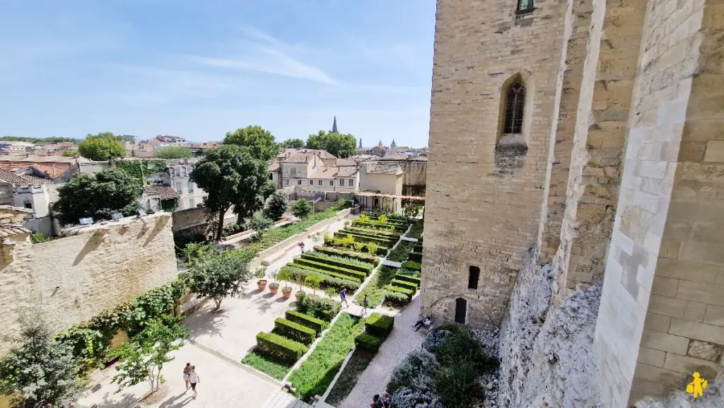 Visite palais pape avignon Visite du Palais des Papes en famille | VOYAGES ET ENFANTS