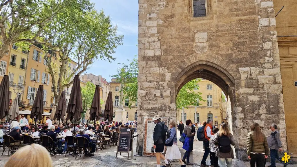 Aix en provence en famille place et marche Week end à Aix en Provence en famille | VOYAGES ET ENFANTS