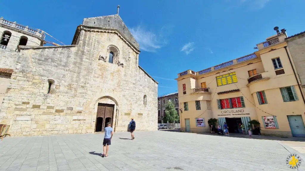 Besalu que voir pyrenenes espagnols Road trip Pyrénées espagnols en famille | VOYAGES ET ENFANTS