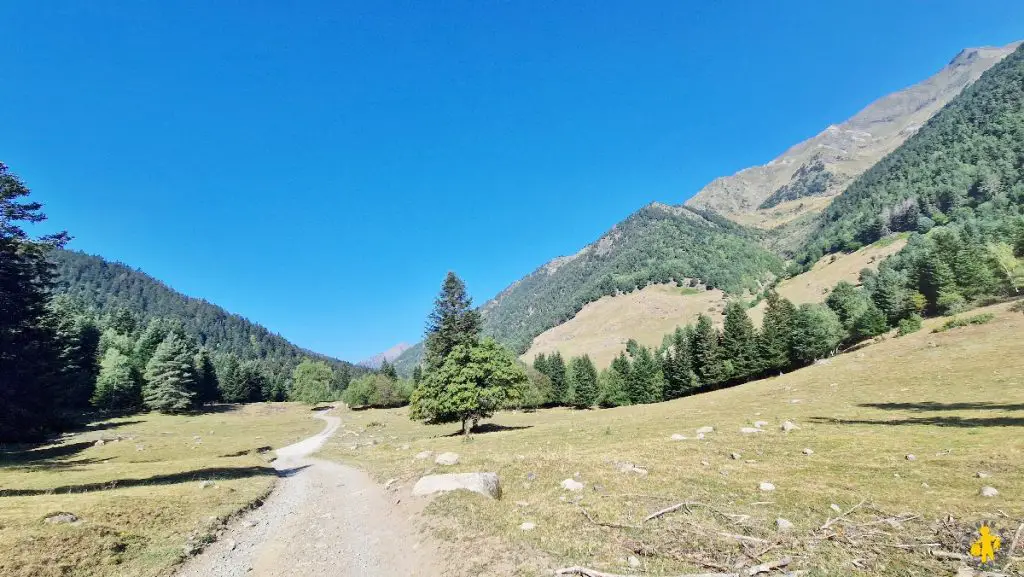 road trip pyrenees 4X4 alos isil Road trip Pyrénées espagnols en famille | VOYAGES ET ENFANTS