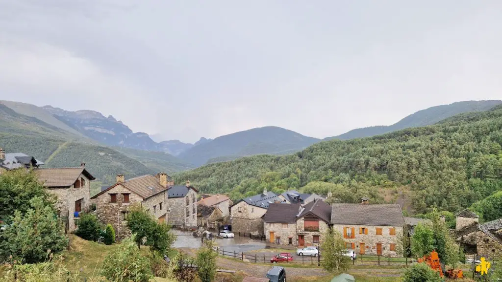 Road trip Pyrénées espagnols en famille | VOYAGES ET ENFANTS