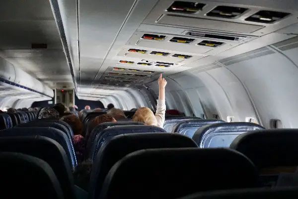 Bébé en avion astuces Bébé en avion nos 20 astuces pour mieux voyager | Blog VOYAGES ET ENFANTS