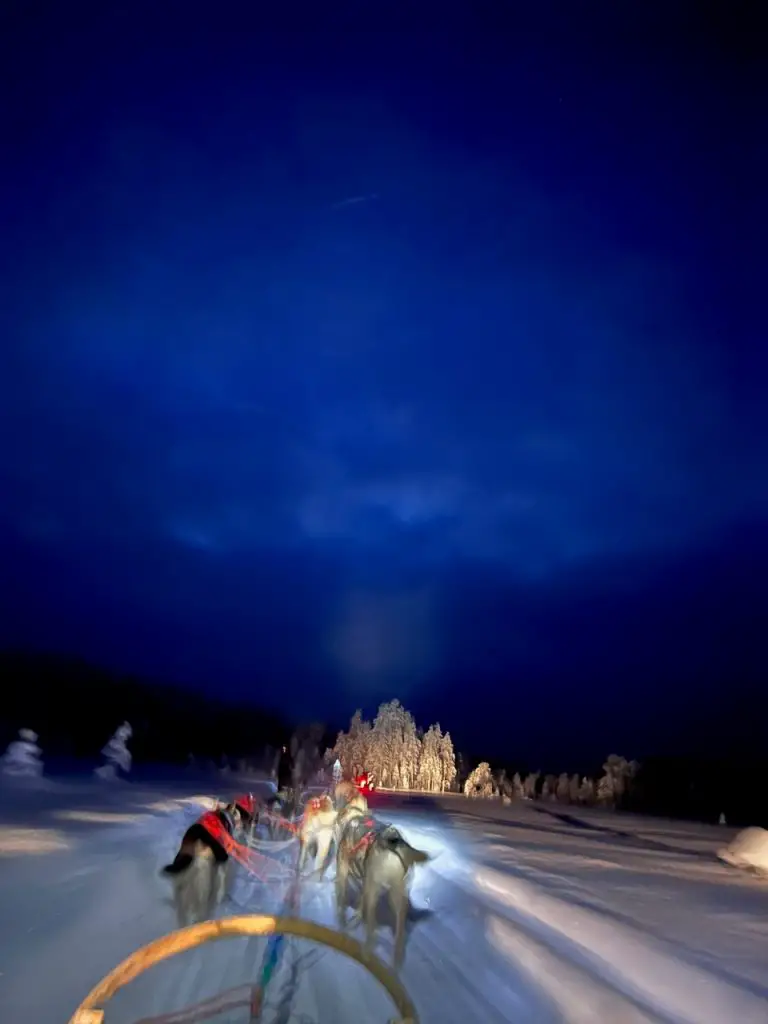 Séjour 1 semaine famille Rovaniemi Séjour magique à Rovaniemi en famille à Noël en 1 semaine