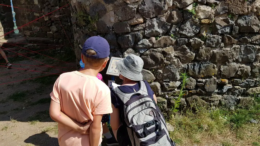 voyage en Aveyron et Lozère en famille château de Calmont d Visite de Rodez en famille séjour entre Aveyron et Lozère'Olt