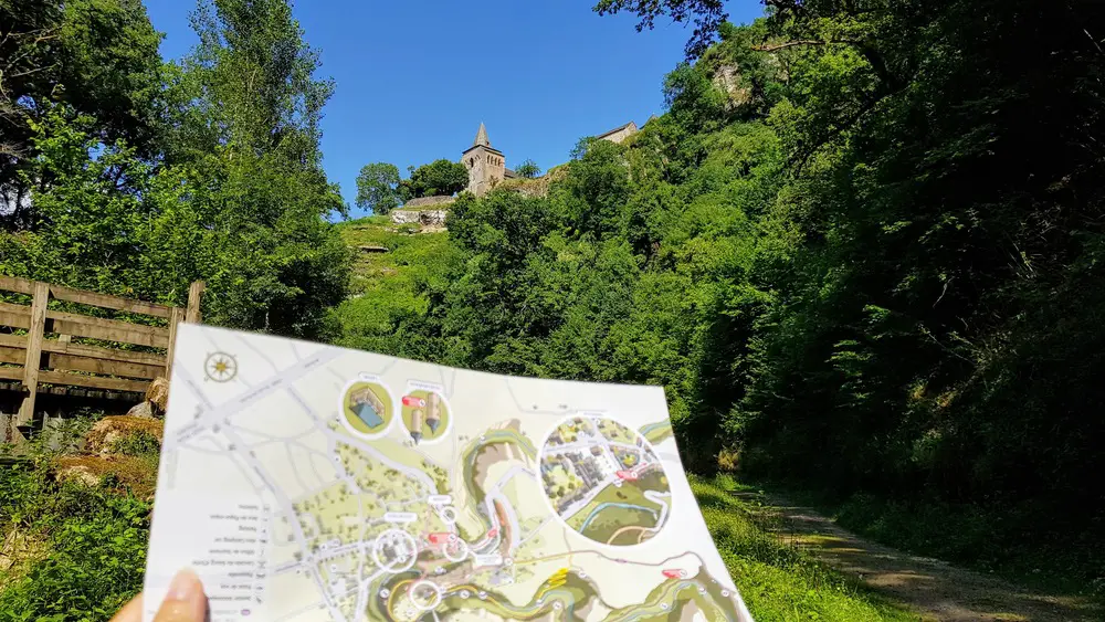 voyage en Aveyron et Lozère en famille trou de Bozouls Visite de Rodez en famille séjour entre Aveyron et Lozère