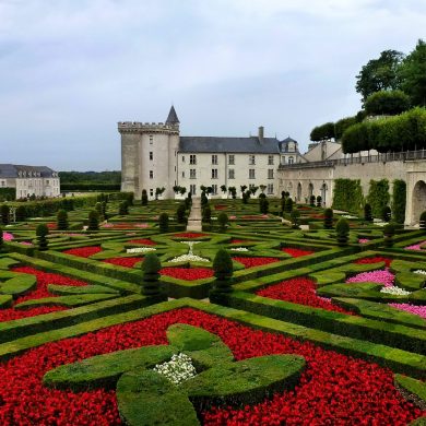 Chateau de la Loire en van