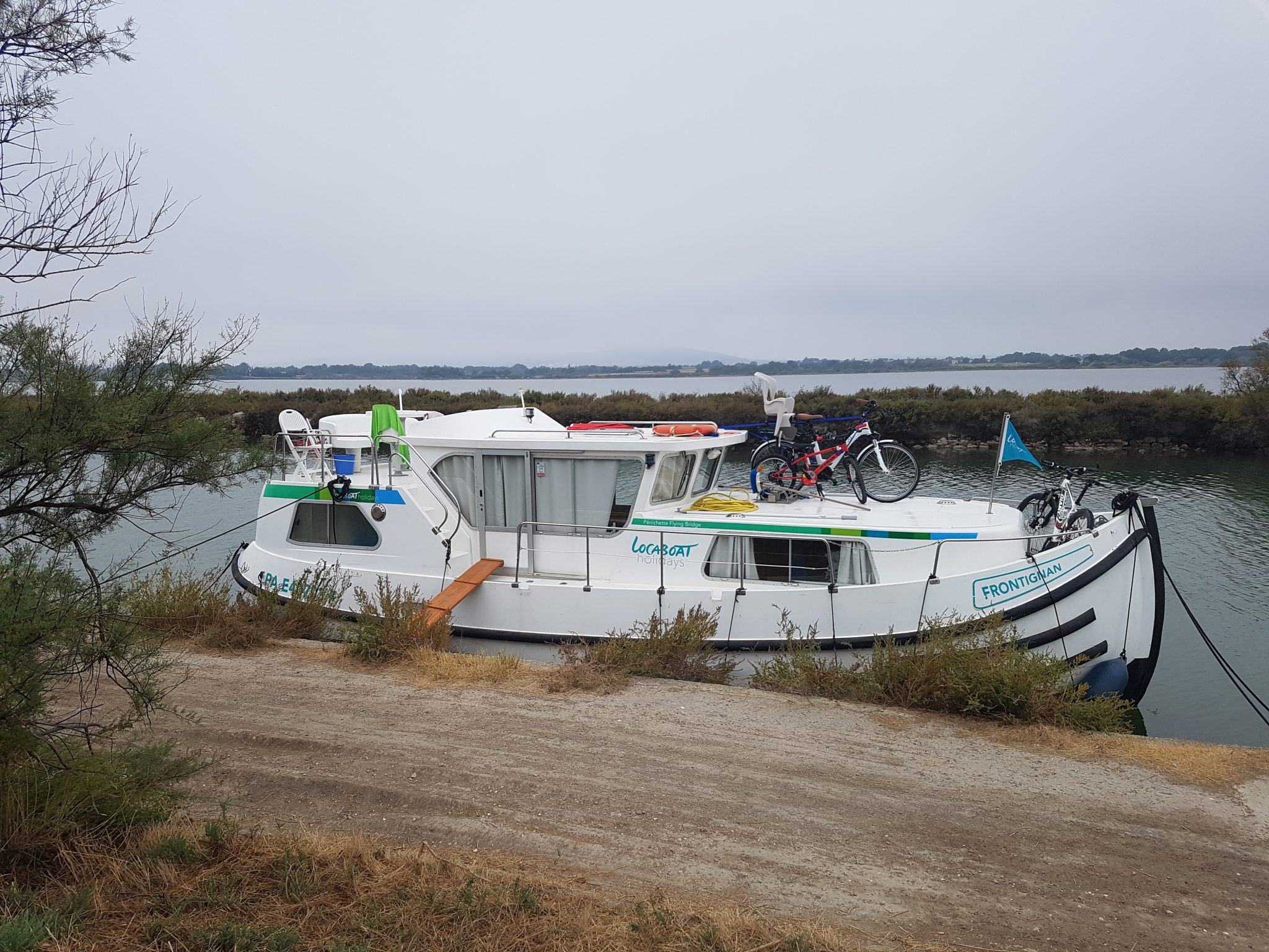 Camarque en bateau péniche et en famille