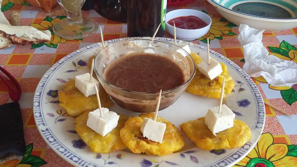 tostones