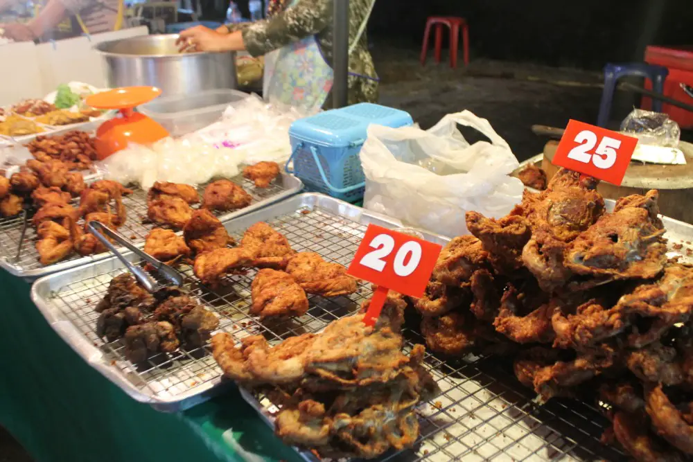 Ayuttahya night market 31 Voyage Thaïlande avec bébé | Blog VOYAGES ET ENFANTS